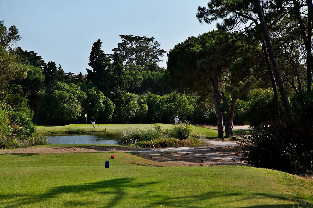 golf courses near estoril portugal